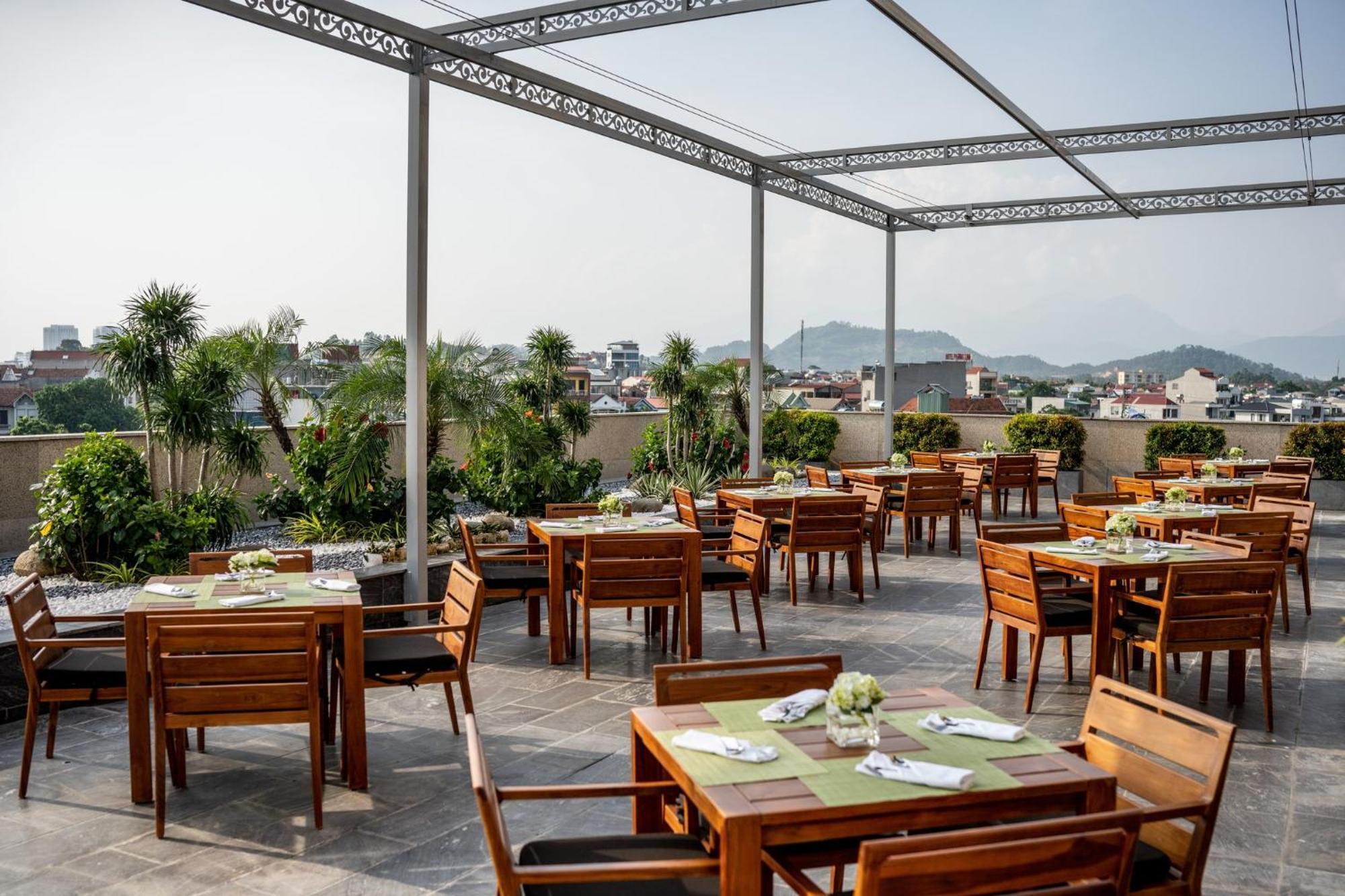 Crowne Plaza Vinh Yen City Centre By Ihg Exterior foto